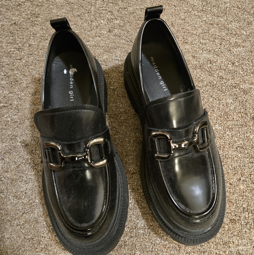 Madden Girl platform loafers, size 7.5, black